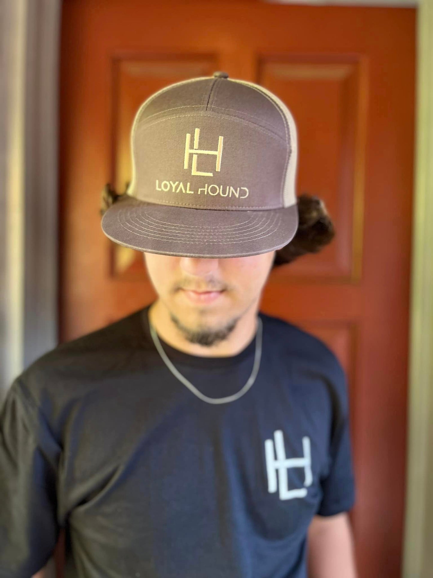 7 Panel Loyal Hound Logo Hat